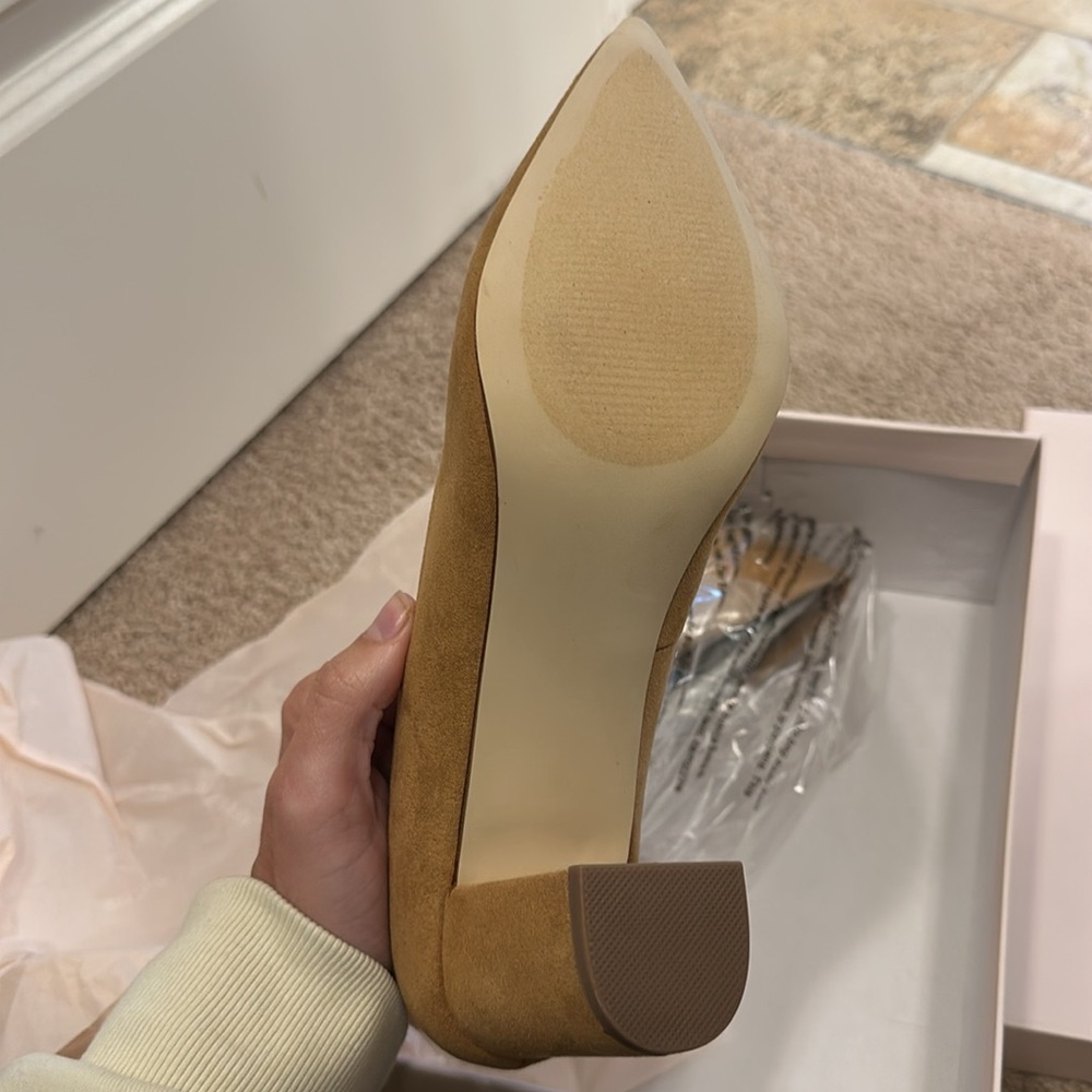Tan Block Suede Heel Pumps - NIB - Picture 5 of 5